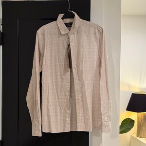 NWT Bloomingdale's Men's Tan Checkered Button Down Shirt M